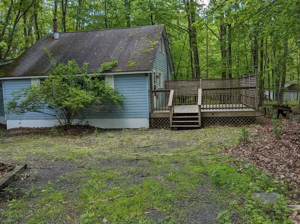 106 Tupelo Ln, East Stroudsburg, PA 18302