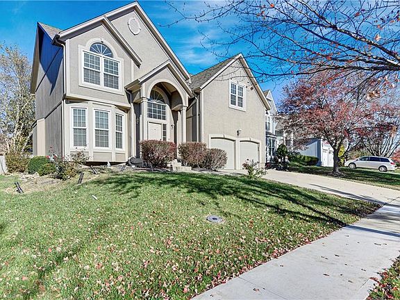 2nd image of 8608 W 127th Pl
