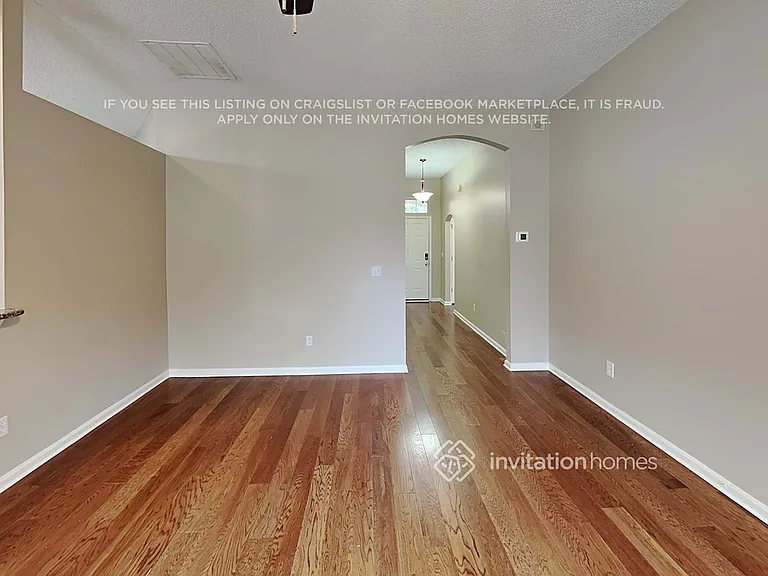1511 Beecher Ln — Photo 3