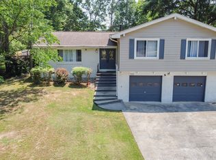 725 Swamp Creek Dr, Jonesboro, GA 30238