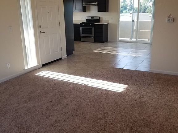 5th image of 405 Eastwood Ave #9