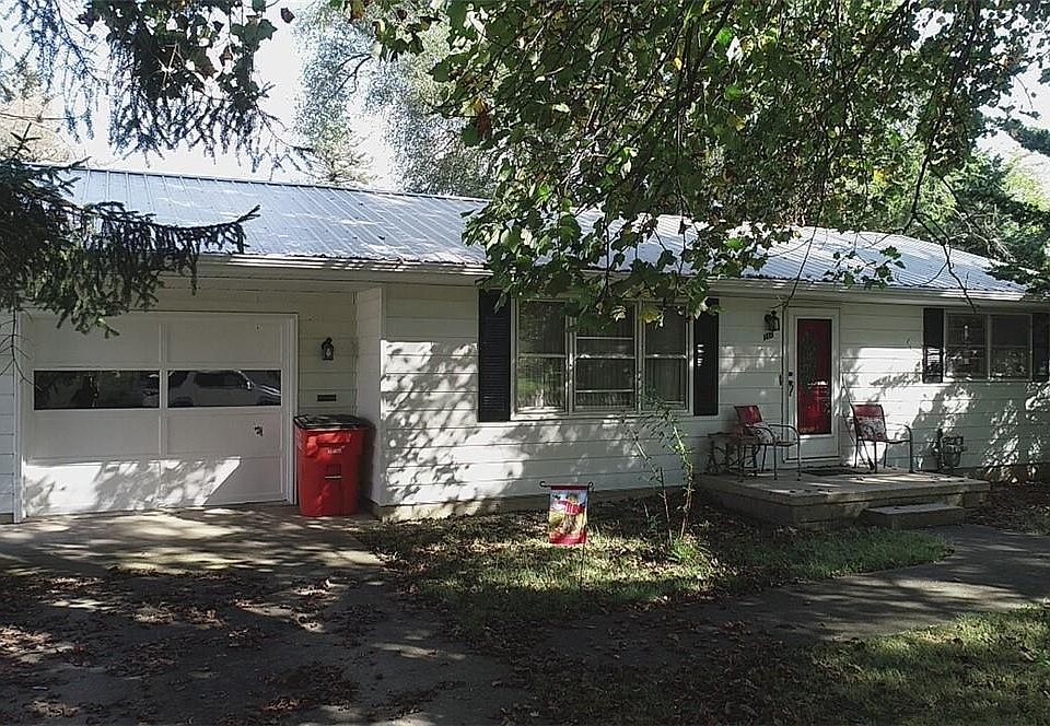 1st image of 1415 W South 1st St