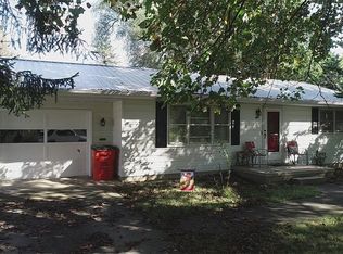 1415 W South 1st St, Shelbyville, IL