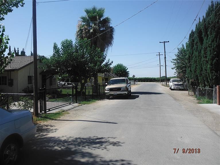 2nd image of 1040 Alamo Ln