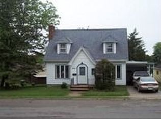 834 Madison St, Beaver Dam, WI 53916