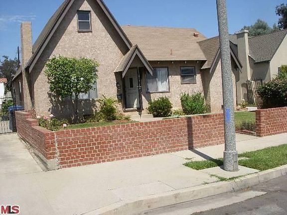 3rd image of 2492 Granville Ave