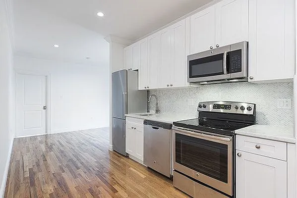 Rented by Bold New York | media 5