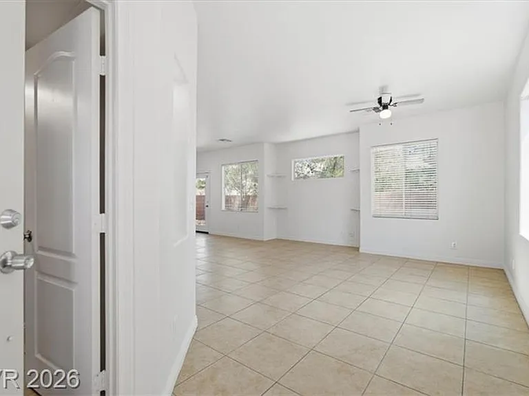 10630 Lessona St — Photo 4