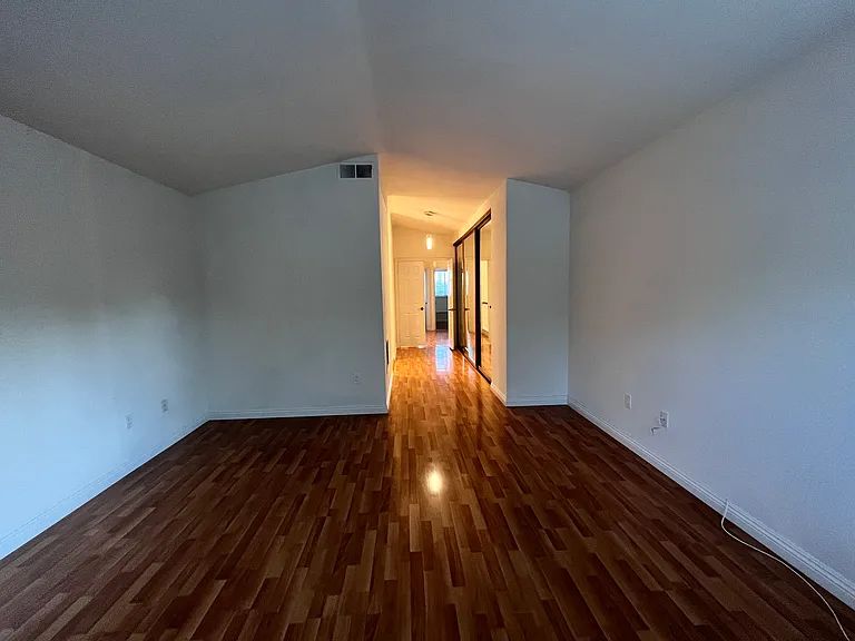 20821 E Crest Ln — Photo 8