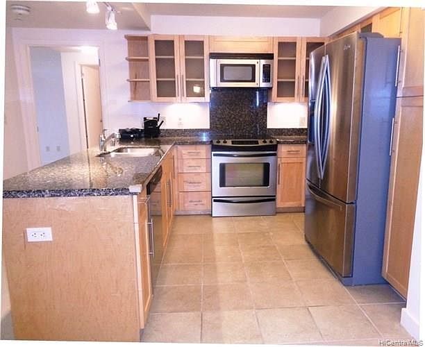 1st image of 600 Queen St APT 1508