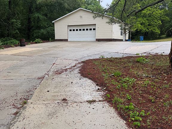 3rd image of 627 Central Cabarrus Dr