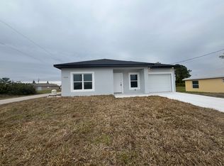2817 32nd St W, Lehigh Acres, FL 33971