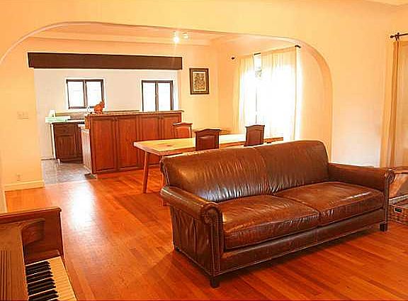 4th image of 523 Bonair Way