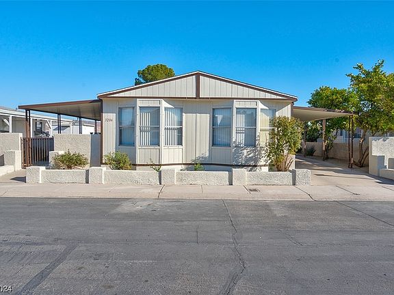 2nd image of 3204 Gavilan Ln