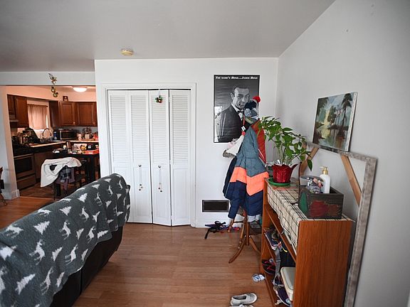 4th image of 7647 Taylor St