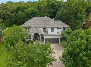 9129 Redbud Ln, Lenexa, KS 66220