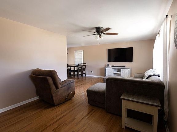 4th image of 1501 Tamara Dr