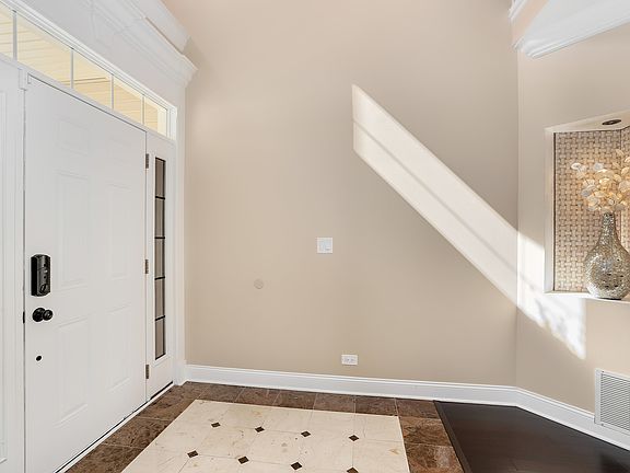 4th image of 2084 William Dr