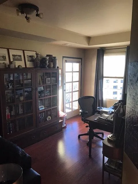 925 Lincoln Street — Photo 4