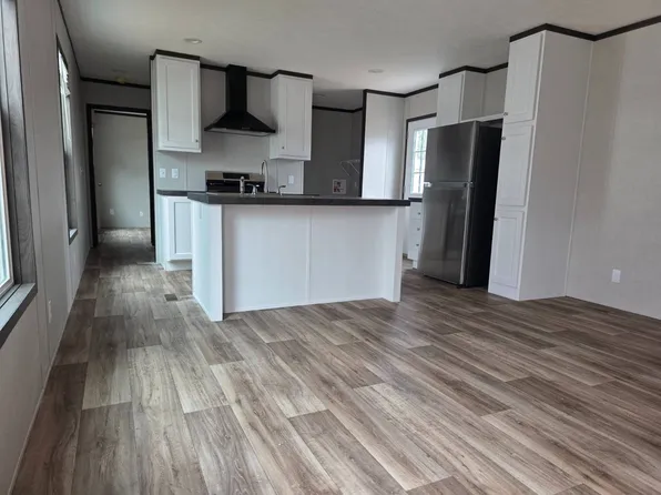 1400 E Roosevelt Ave Trailer 31, Grants, NM 87020