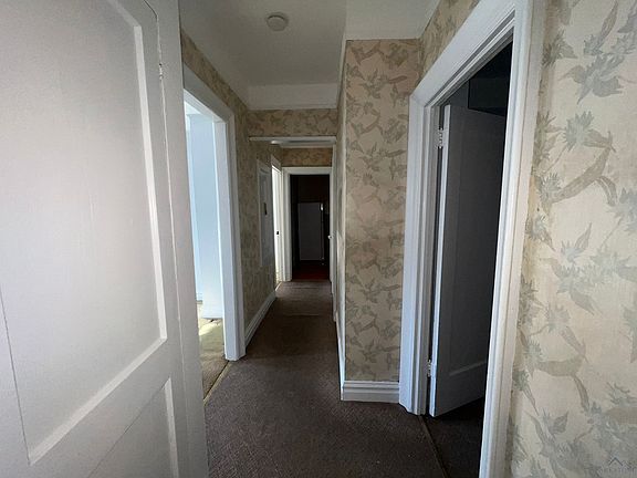 3rd image of 34-36 Sherman Pl #104