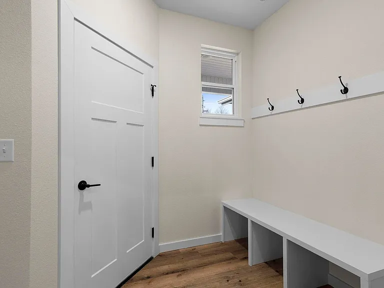4207 E Eastmoor Dr — Photo 8
