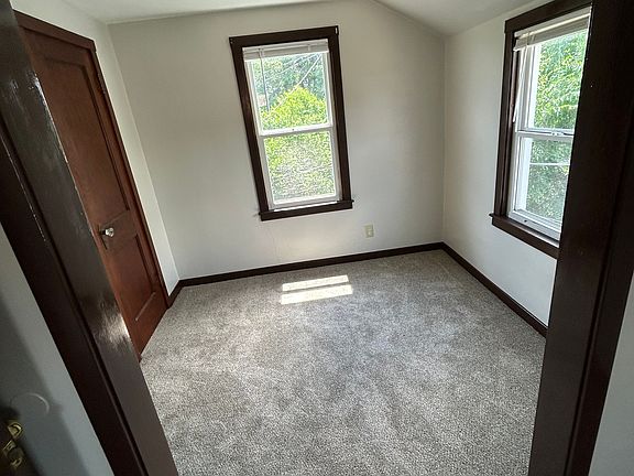 This 75 Sq ft alcove-style bonus area connected to Bedroom 2, perfect for an office, reading nook, or small sleeping space.