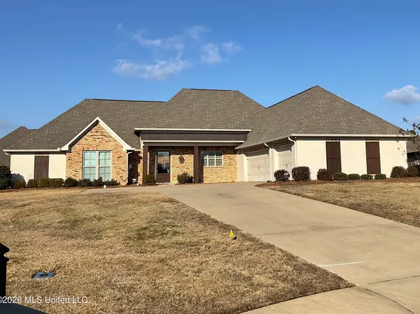 107 Elizabeth Dr, Clinton, MS 39056