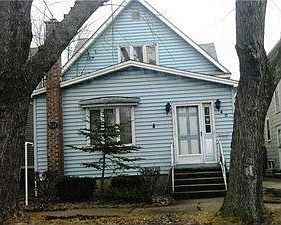 1st image of 40 Fuller Ave