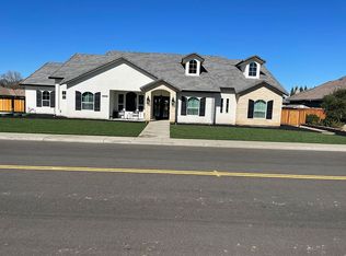 10201 Fox Borough Dr, Oakdale, CA