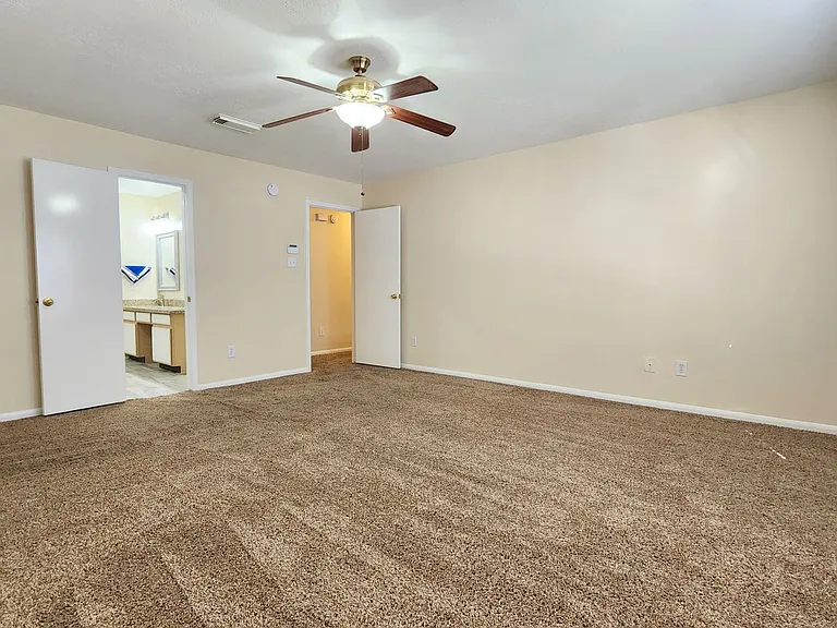 18123 Noble Forest Dr — Photo 18