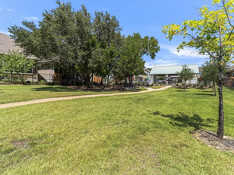 5820 Harper Park Dr #3 — Photo 30