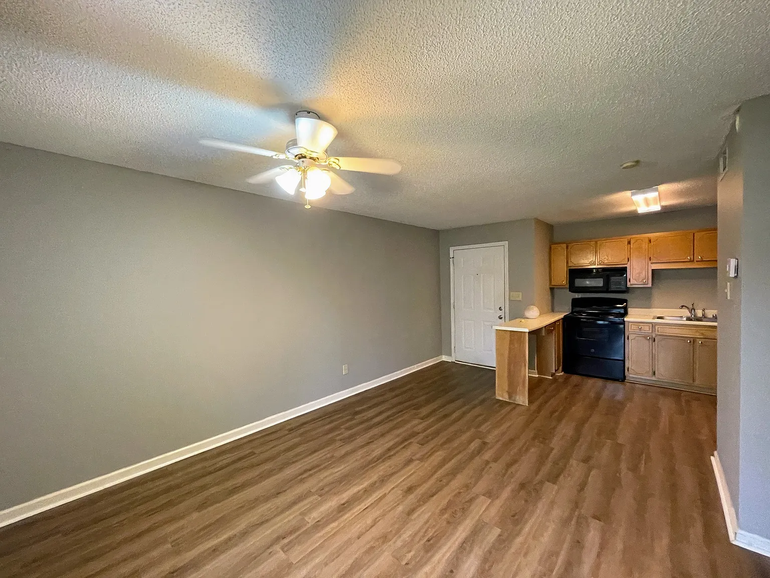 Willow Pointe Dr - 6634 - F - 1 — Photo 3