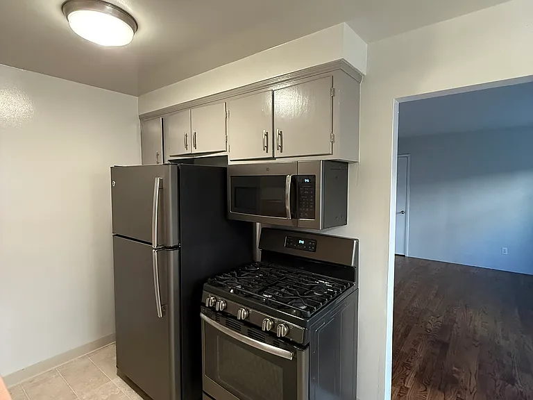 1624 T St #2 — Photo 5
