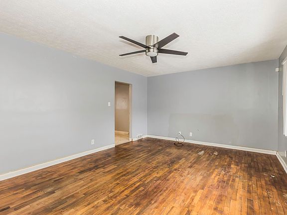 3rd image of 2106 S Burlington Dr