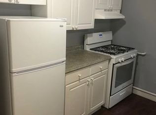 352 Riverway APT 1A, Boston, MA 02115