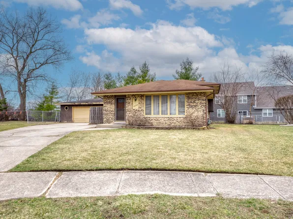 8606 Huntington Ct, Justice, IL 60458