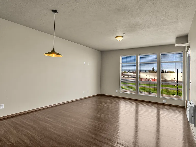 The Blake Apartments — Photo 40