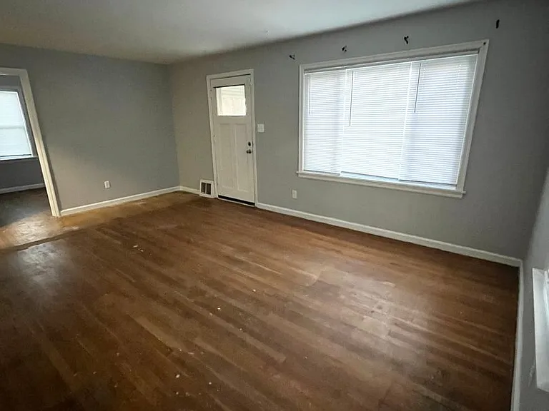 701 Elizabeth Ave — Photo 18