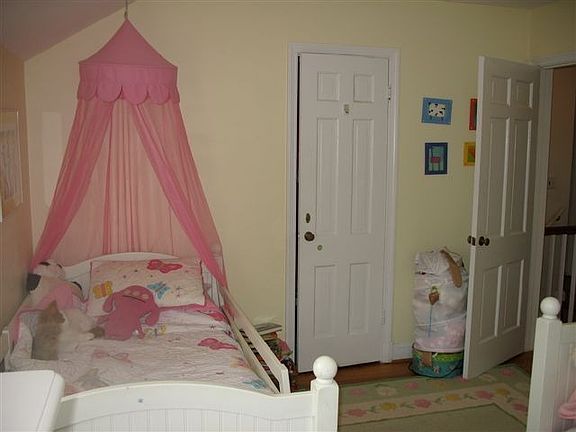 Upstairs Med Bedroom