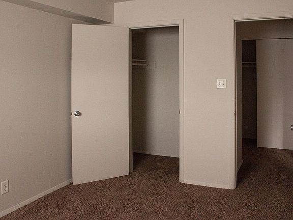 5th image of 280 Shamrock Ct