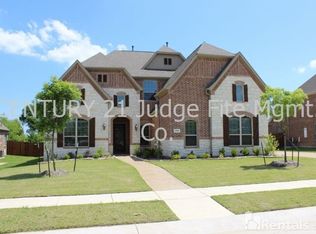 9714 Waters Ln, Rowlett, TX 75089
