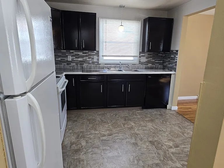 466 Stone Rd #2 — Photo 14