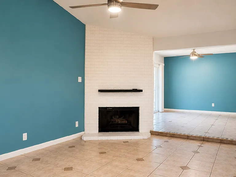 5836 Palm Ave — Photo 2