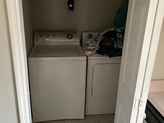 3rd image of 4118 Sedgwyck Ln