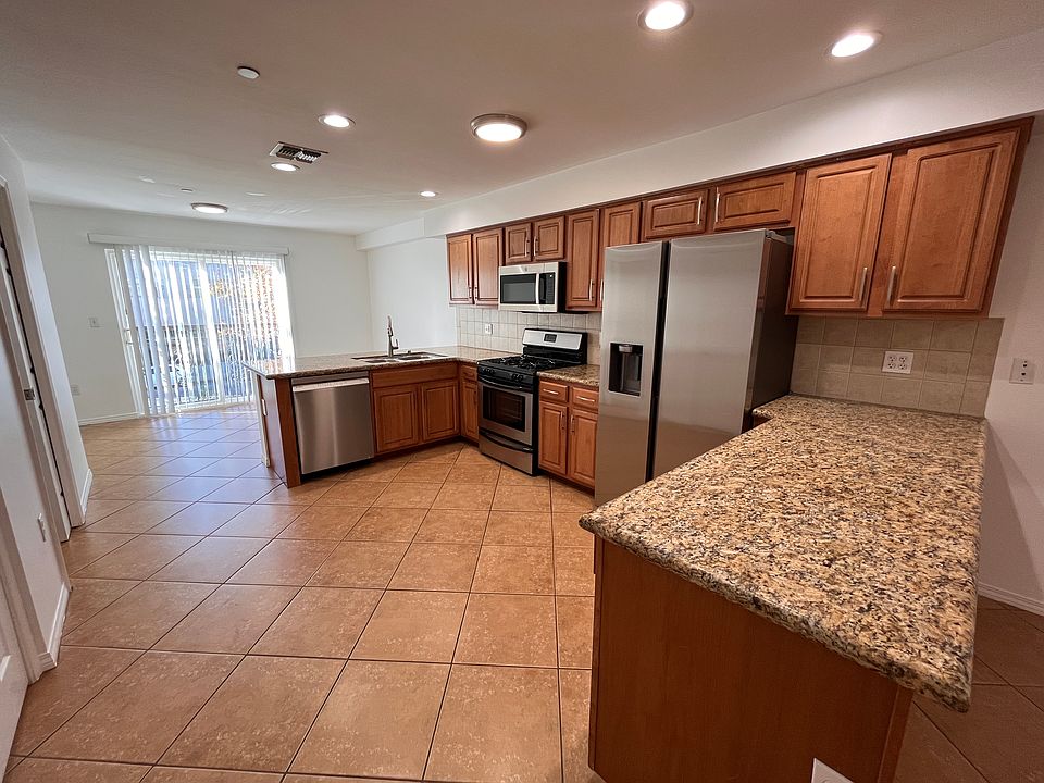 1st image of 4854 Laurel Canyon Blvd APT 109