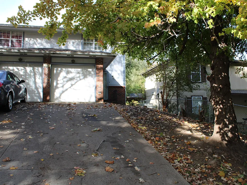 224 Pottawatomie St