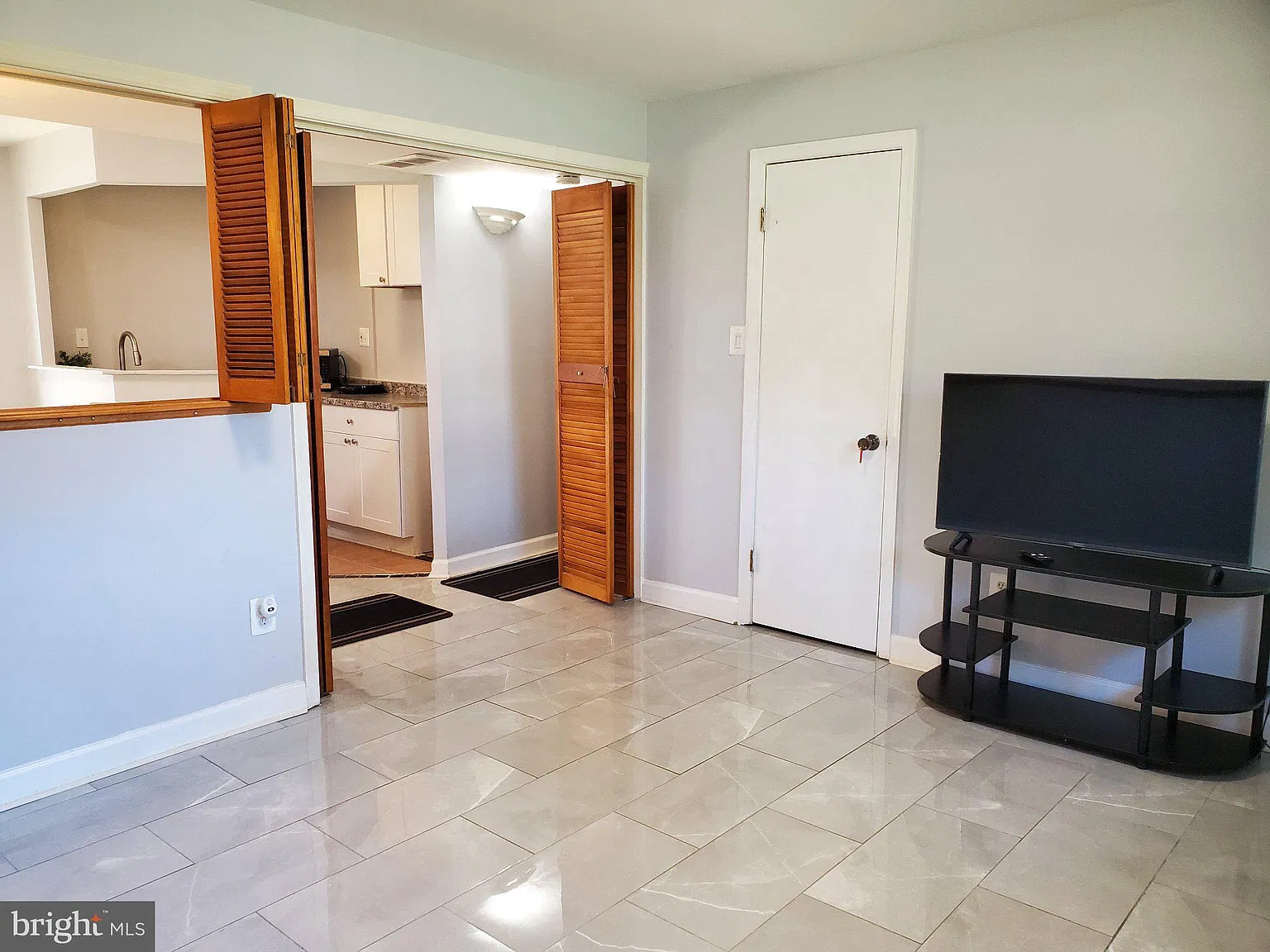 1 bed, 1.0 bath, 400 sqft, $1,400 — Photo 2