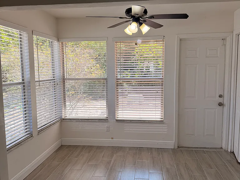 2140 Corbin Pl #B — Photo 8