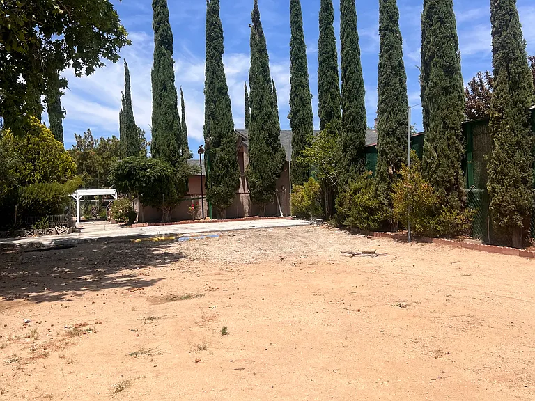Yucca St — Photo 6